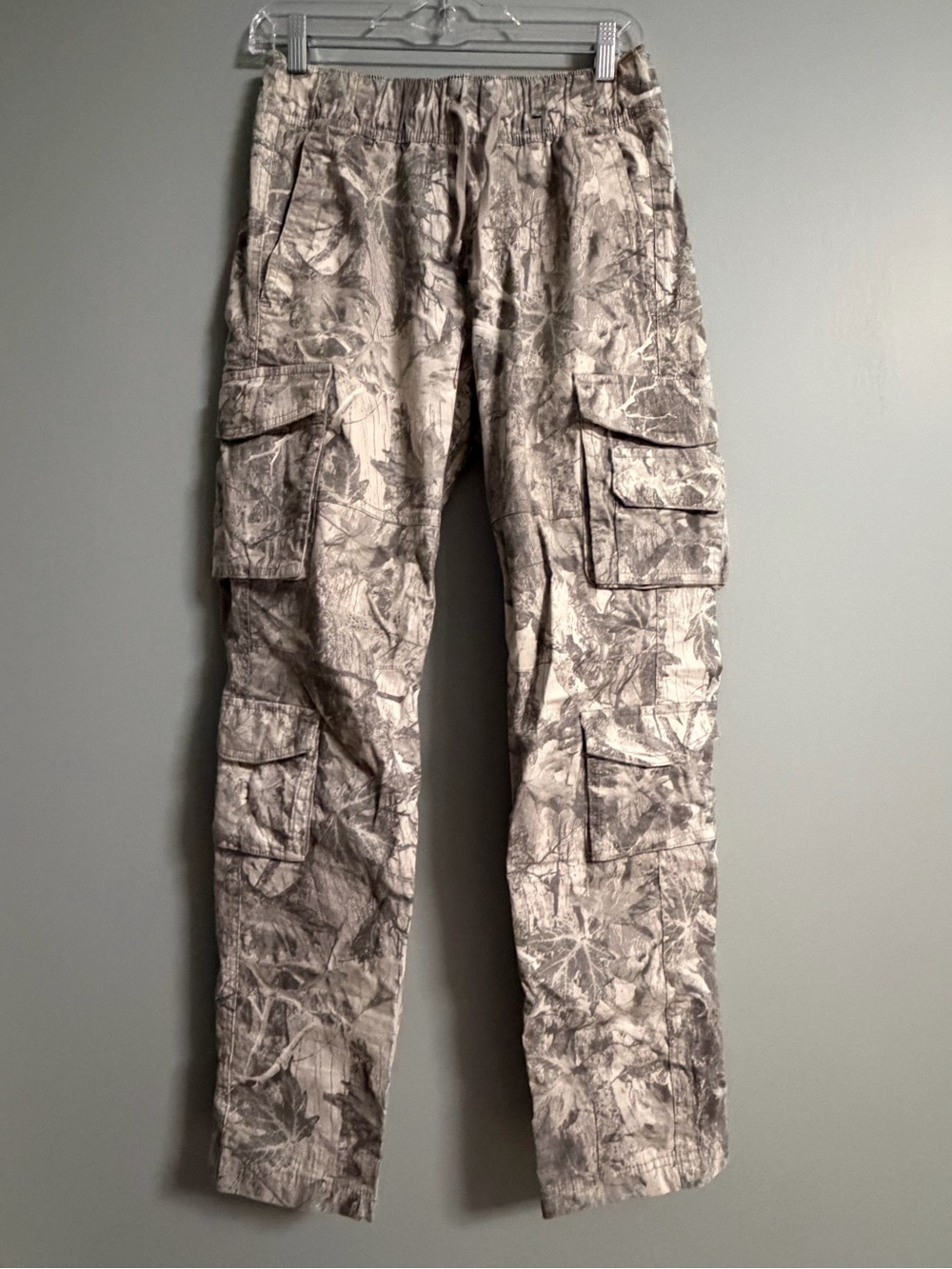 Hollister Gray Camouflage Cargo Pants